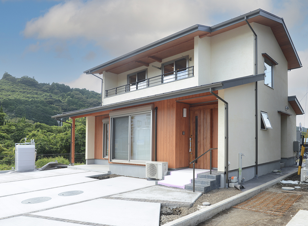富士市｜両親と3人でゆったりと住む富士山の見えるバルコニーがある家【Air断工法】