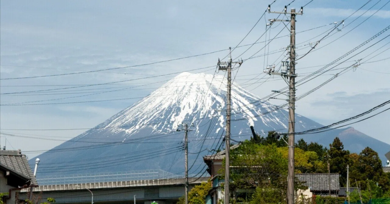 富士市比奈から望む富士山