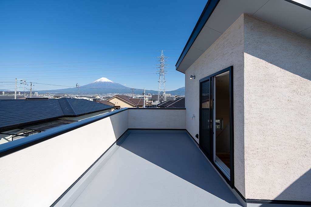 富士山の見える屋上テラス